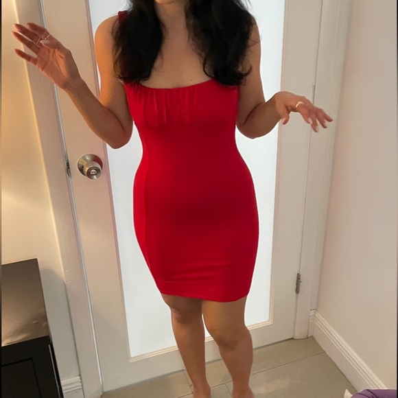 Aritzia Red Bodycon Dress - Picture 2 of 2